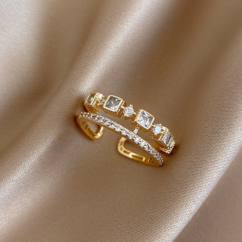 Light Luxury Gold Ring