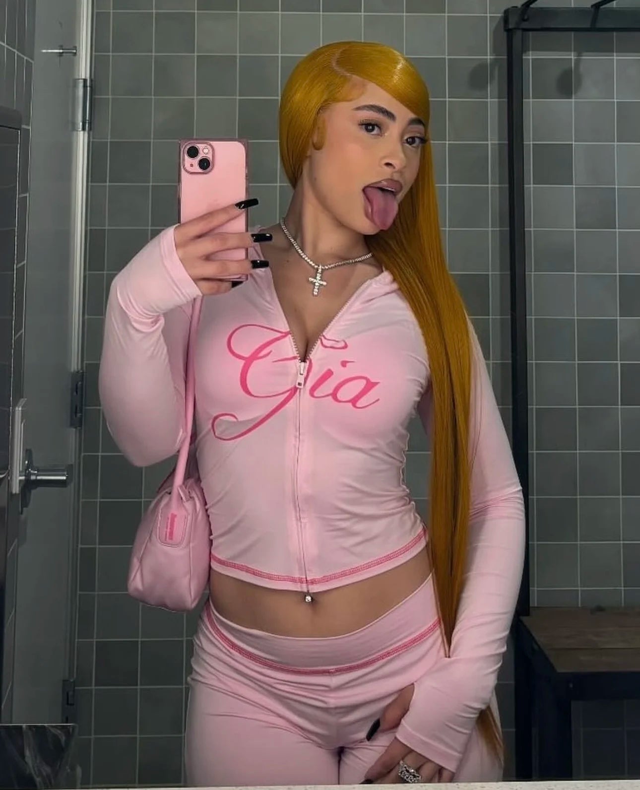 I.AM.GIA PINK