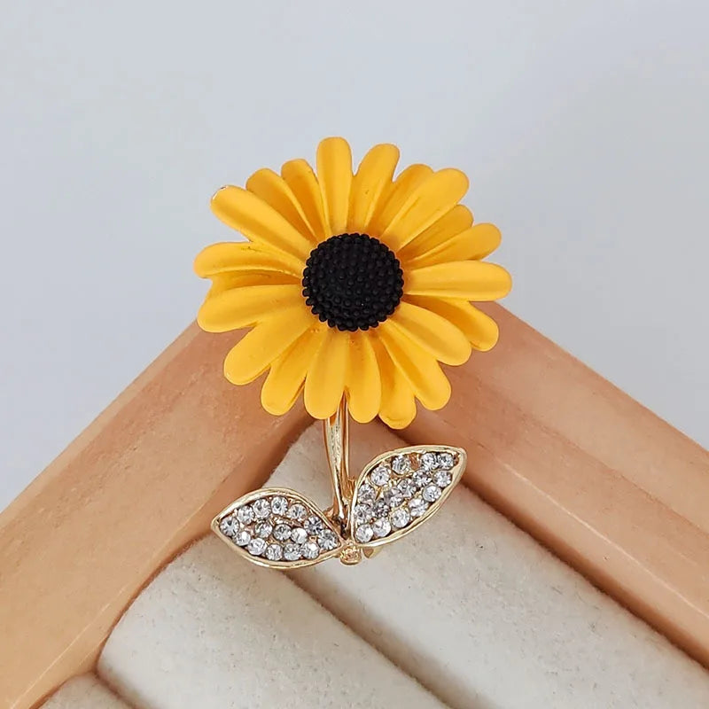 Sunflower brooch