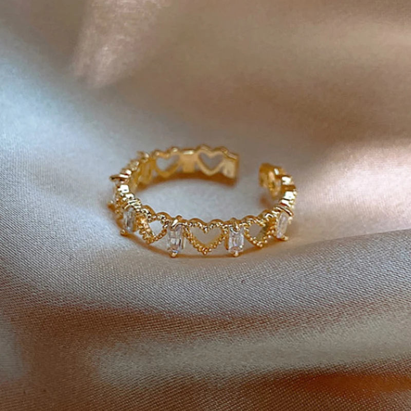 Light Luxury Gold Ring