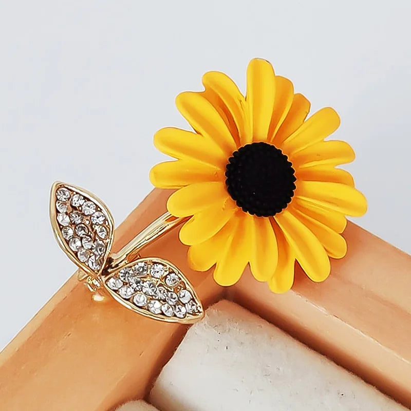 Sunflower brooch